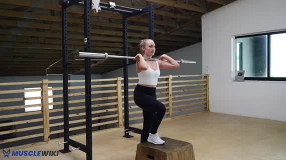 Step-Up À La Barre En Front Rack Avec Montée De Genou