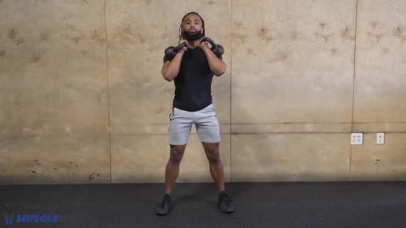 Squat con kettlebell in front rack