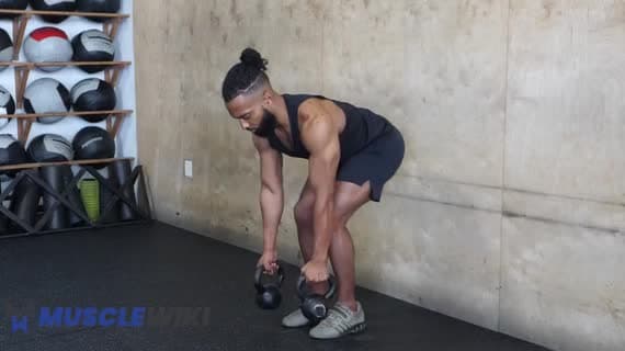 Rematore con kettlebell