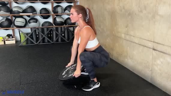 Plate Squat Hold Curl