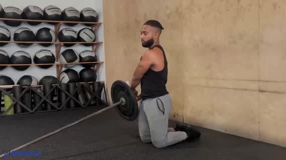 Rotazione in ginocchio con landmine