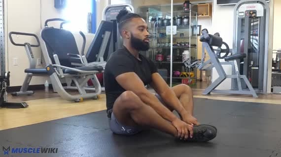 کشش پروانه‌ای با وزن بدن