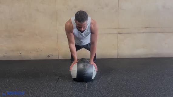 Medizinball-Liegestütz