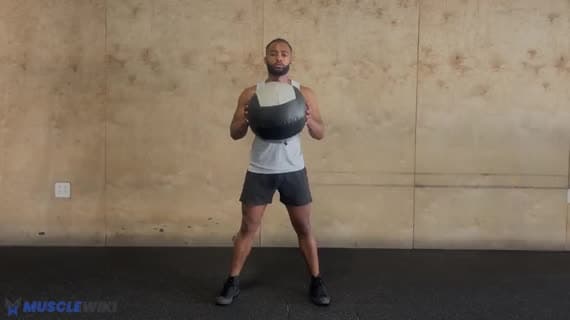 मेडिसिन बॉल स्क्वाट-रीच