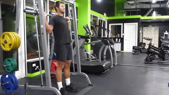 Agachamento Sissy na Máquina Smith