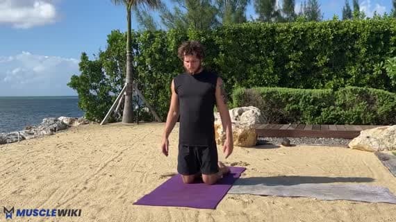 Çocuk Pozu Kollar Yanlarda