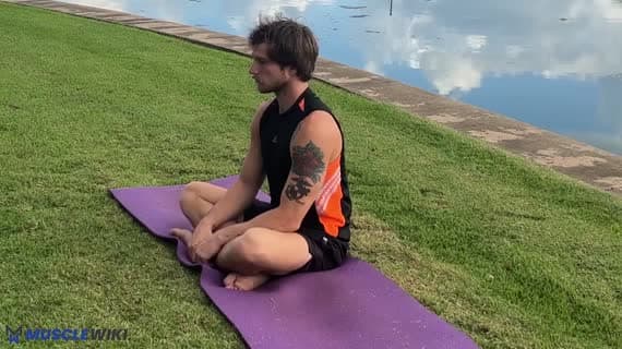 Torção Sentada Fácil