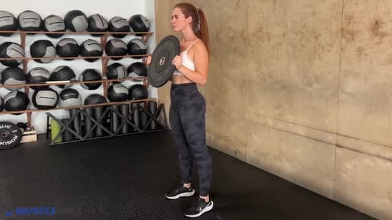 Plate Curtsy Lunge