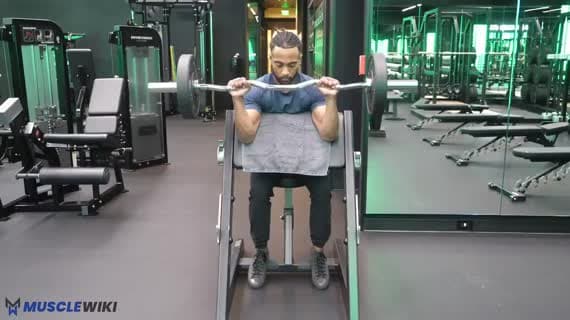 ईज़ी बार रिवर्स प्रीचर कर्ल