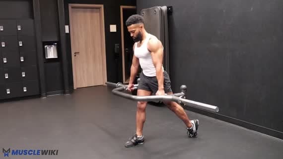 Squat diviso con bilanciere esagonale