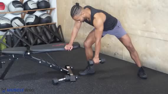 Rowing à un bras avec haltère
