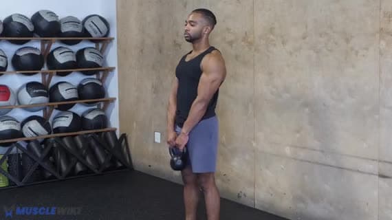 Kettlebell-Frontheben