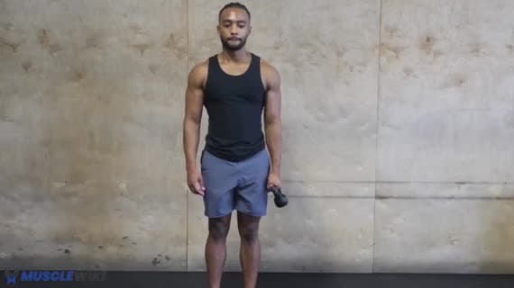 Kettlebell-Seitheben (mit gestrecktem Arm)