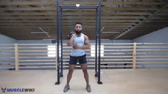 Thruster unilatéral avec kettlebell