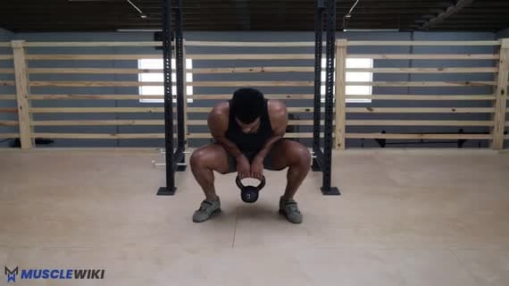 केटलबेल फ्लिप स्क्वाट