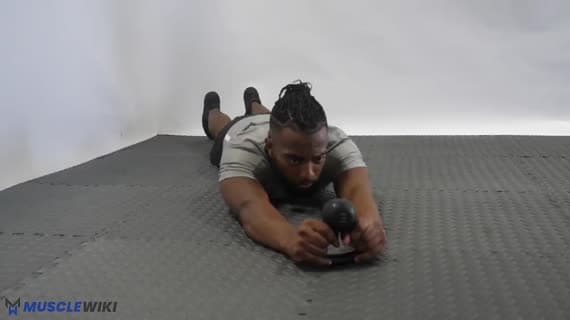 Superman au kettlebell