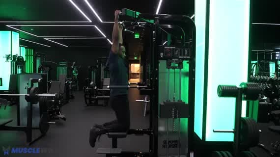 Dominadas Asistidas por Máquina