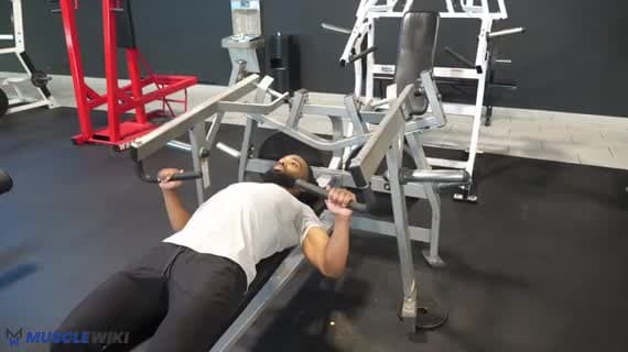 ماشین پرس سینه شیبدار کم با وزنه دیسکی