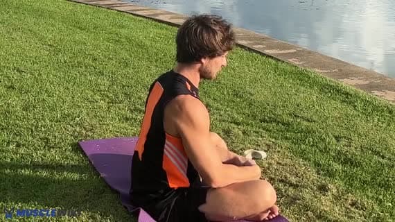 双臂牛面式