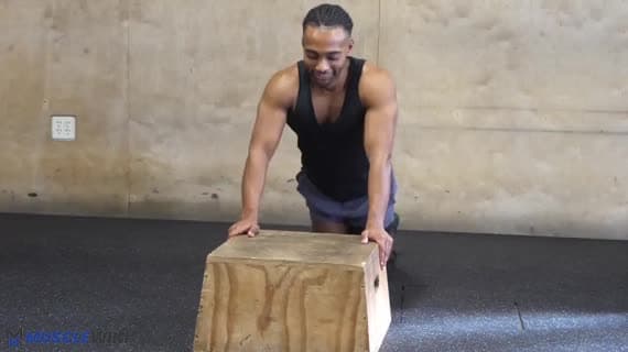 Flexão Inclinada com Joelhos