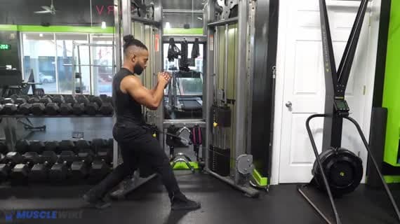 绳索腰带分腿深蹲