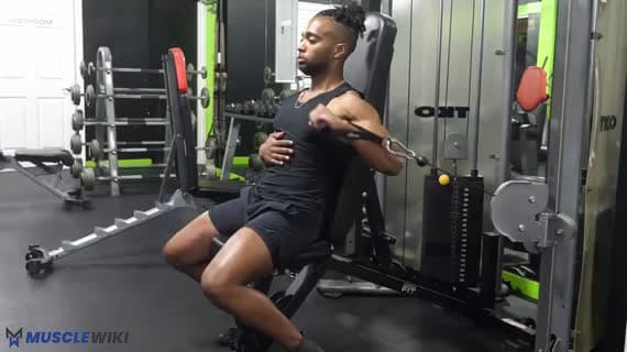 एक हाथ केबल इंक्लाइन बेंच प्रेस