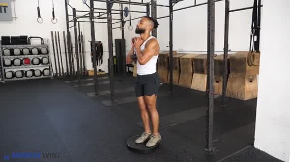 Afundo Reverso com Deficit e Halteres no Estilo Goblet