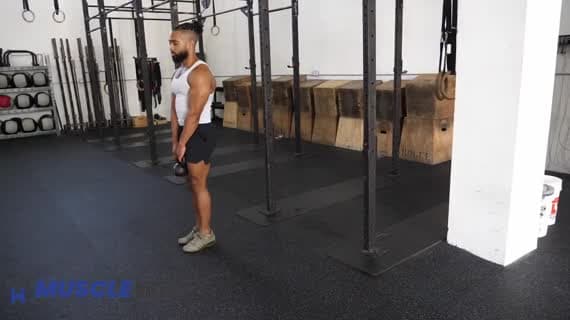 Боковой выпад с гирей (одной рукой)